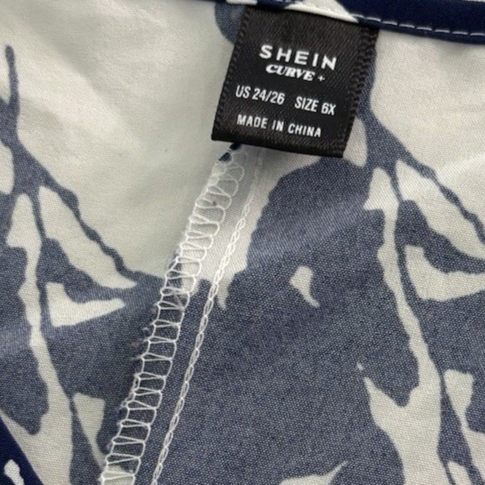 Shein Size 6X Sleeveless V-Neck Top Bluish Floral Everyday Blouse - Picture 3 of 7